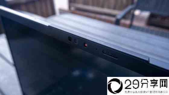ThinkPad X1 Carbon 2022 开箱体验(联想thinkpad笔记本哪个系列好)