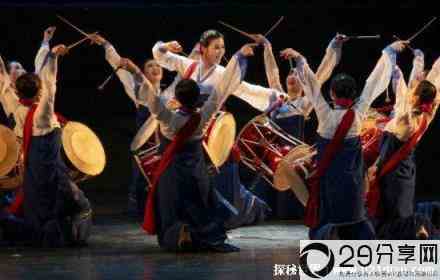 长鼓舞是哪个民族的传统乐器(长鼓舞是哪个民族的舞蹈)
