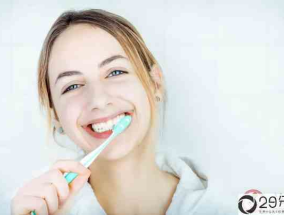 长期不刷牙会引发肺炎吗 刷牙最重要的是刷哪里