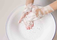氨基酸洗面奶的功效与作用（氨基酸洗面奶的功效是什么）